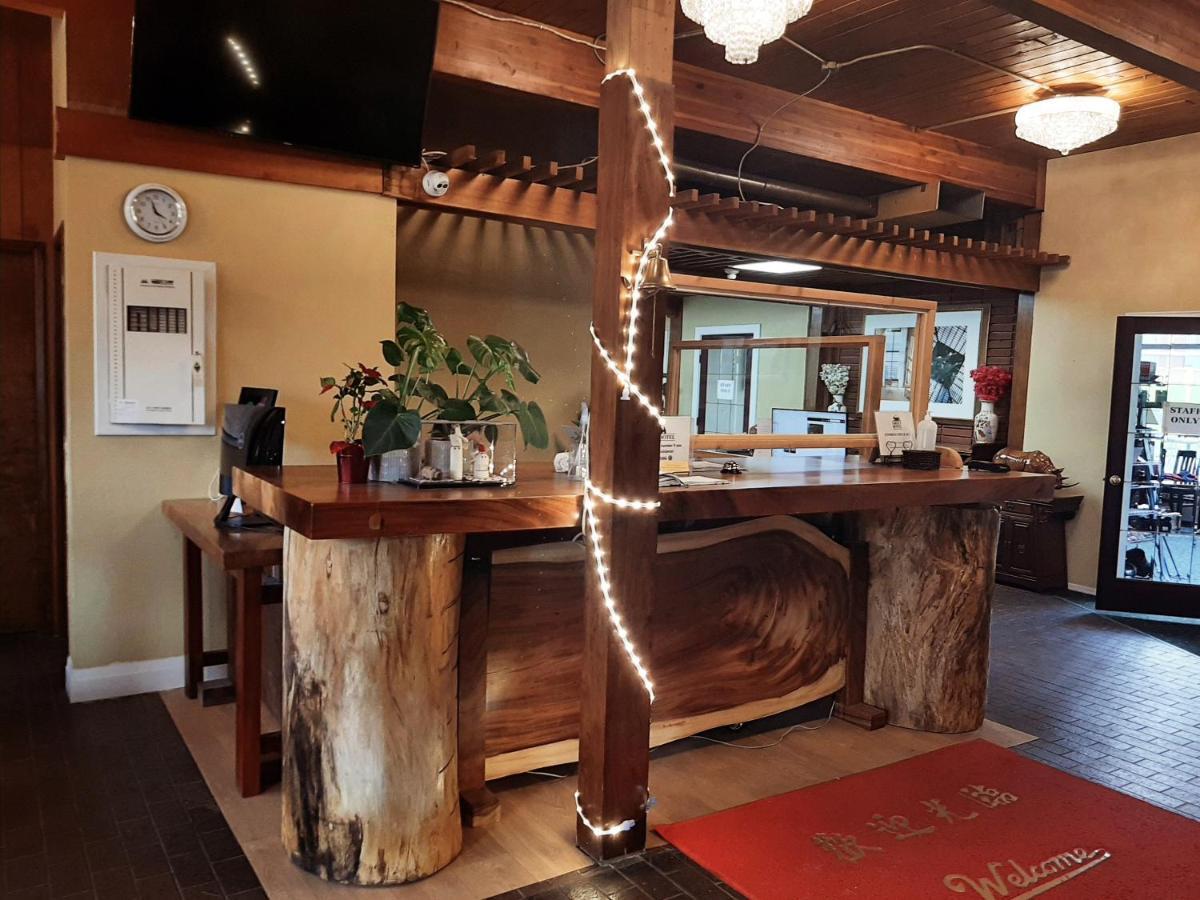 רבלסטוק Grizz Hotel מראה חיצוני תמונה